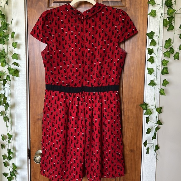 PINKY Retro KITTY CAT Print Pinup Peter Pan Neckline Mini Dress in Red | L - Picture 2 of 9